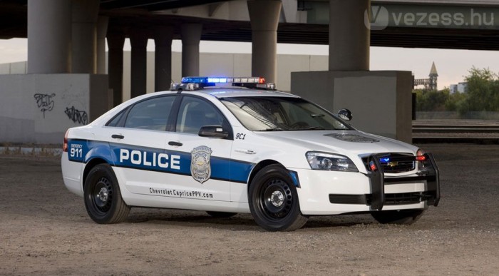 Marad a hátsókerék-hajtás