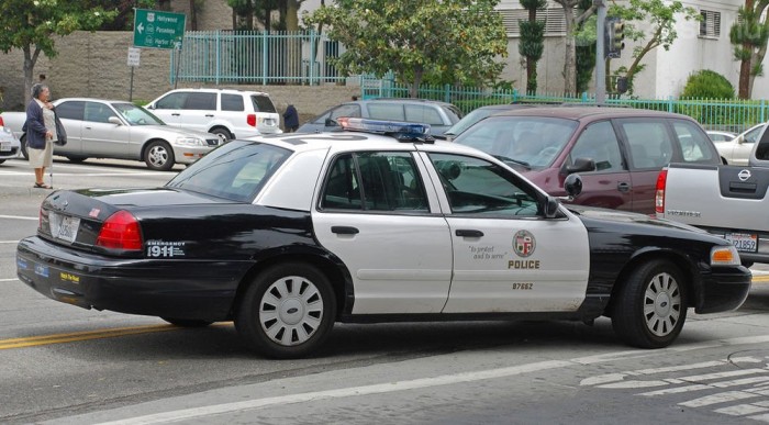 Egy kétszínű Ford