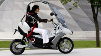 Hibrid motor a BMW-től