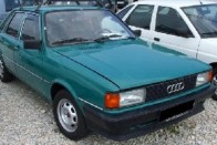 Rengeteget bír a kocka Audi 80