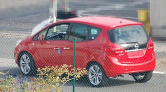 Itt az új Opel családi autó