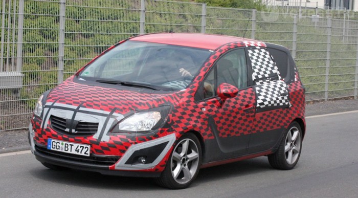 Elődjéhez képest megnő