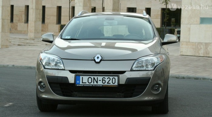 Erős és szépen jár a 130 lóerős motor