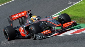 Hamilton bulizni megy Brazíliába