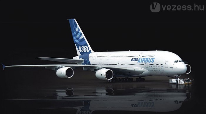 Eltörpül az A380 mellett