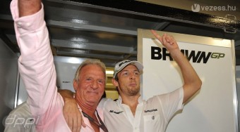 Button nem szállt el azonnal