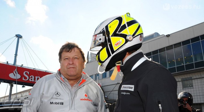 Haug mindennel elégedett