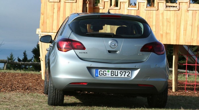 100 lóerős az alap 1,4-es benzines