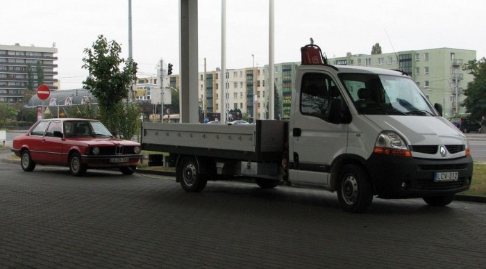 Lerohadtál Budapesten? Oldd meg egyedül!! 8 Francia húz németet, mókás