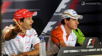 Tovább veszekszik Trulli és Sutil