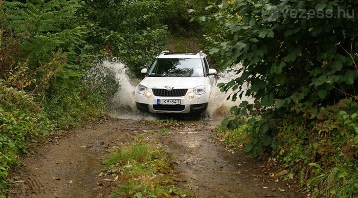 Józsi a mocsárból: Skoda Yeti 7 | Vezess 18 centis hasmagassággal jól boldogul a mocsárral