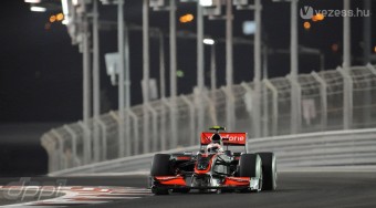 A McLaren uralja Abu-Dzabit