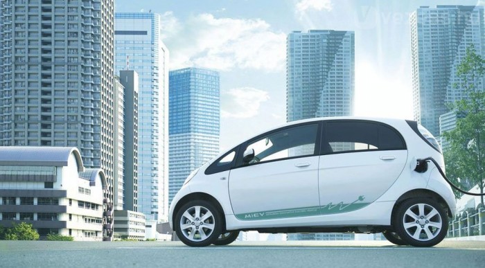 Villanyautót kapnak a postások 6