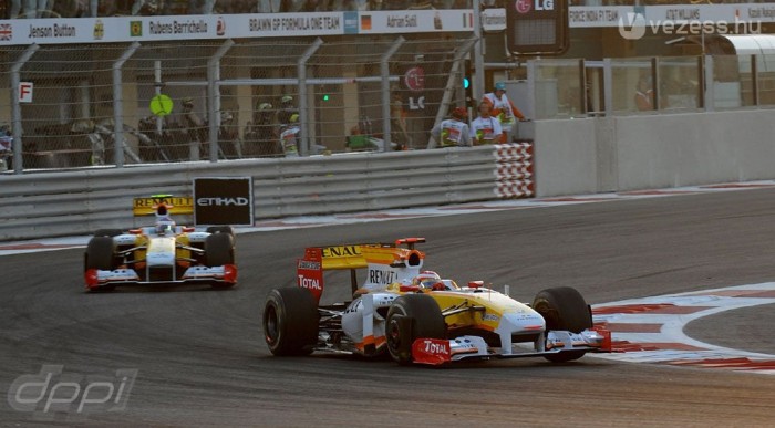 Alonso mindent köszön 6 | Vezess Alonso szinte csak Grosjeannal bírt el