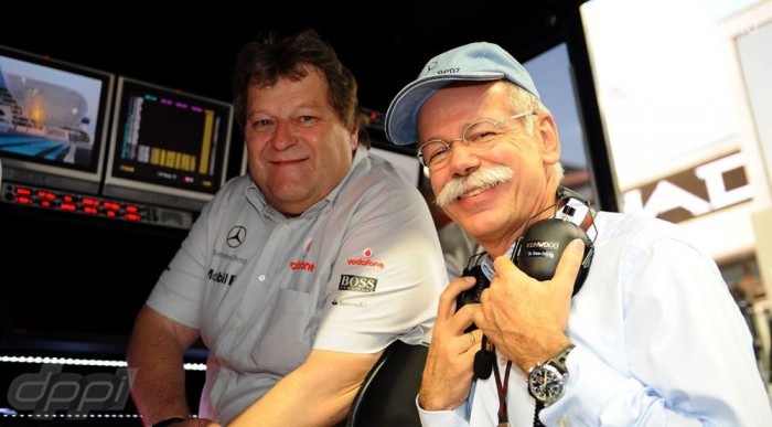 A Mercedes nem a McLaren helyett, hanem mellett keres más lehetőségeket