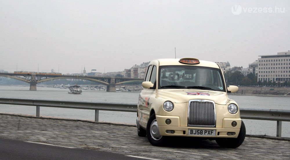 Egyelőre a német taxiknak járó színben pompázik