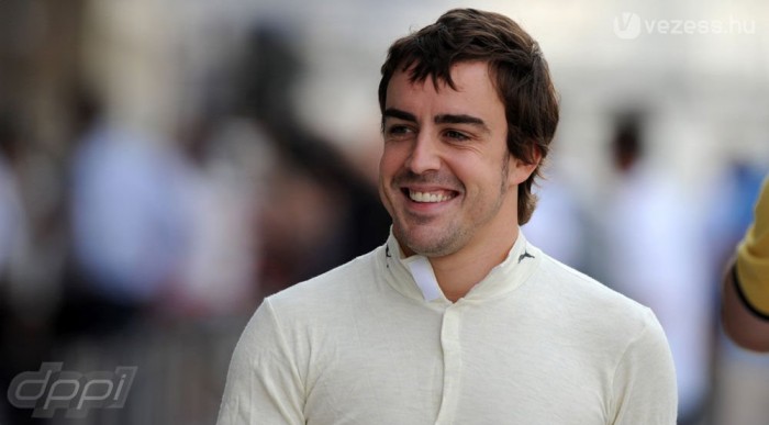 Alonso a Ferrarinál járt