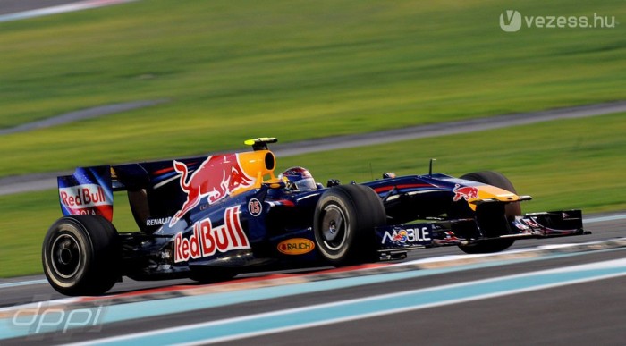 A Red Bull jövőre is felveszi a kesztyűt