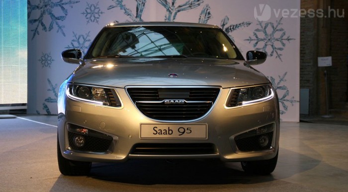 Messziről lerí róla, hogy Saab