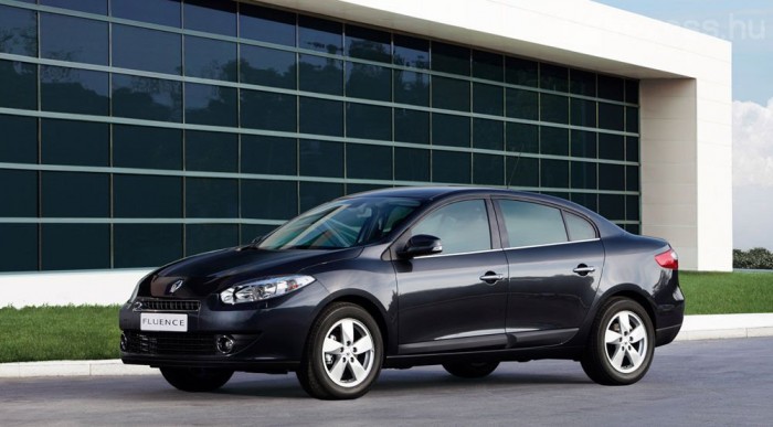 Nem vezettük: Renault Fluence 9 | Vezess Hozzánk jövő januárban érkezik