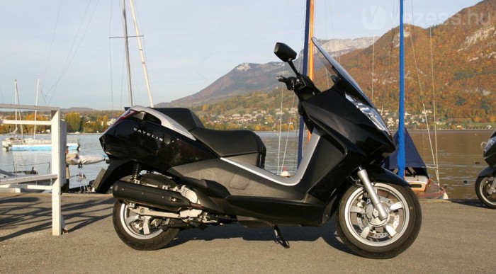 160 kilogrammot nyom