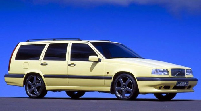 850 T-5R volt az első