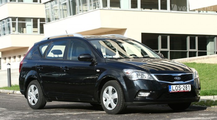 Tágas, kényelmes, szép