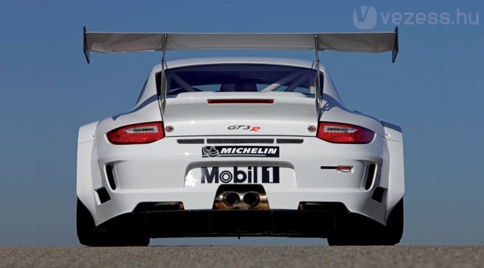 A legerősebb Porsche 911 versenyautó 4 | Vezess Hátsókerék-hajtású