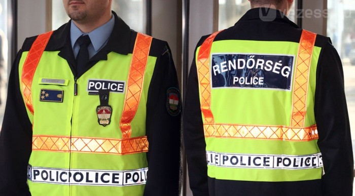 Új ruhában a rendőrök 5