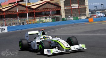 Button: A McLarennél kevesebbet keresek