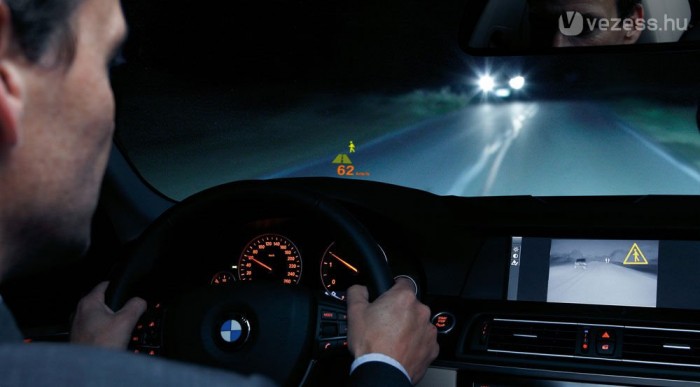 Megjött az új Ötös BMW 13 | Vezess Az élőlényekre koncentrál az éjjellátó