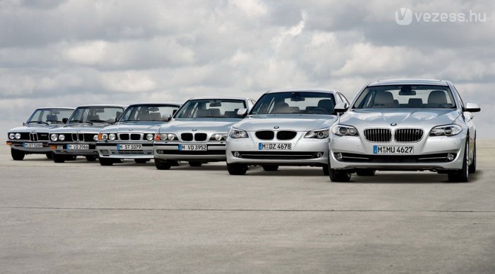 Megjött az új Ötös BMW 11 | Vezess Balról az E12, E28, E34, E39, E60 és az új. 1972-ben jött ki az első, 1981-ben a második, '88-ban a 3., 95-ben a negyedik modell. Az utolsó 2003-tól volt kapható