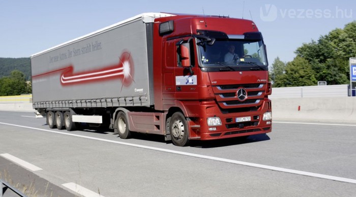 Vége a kamionról leesett áruknak