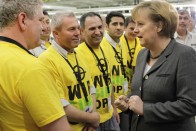 Merkel a Magnát támogatta, de a GM visszatáncolt az üzlettől