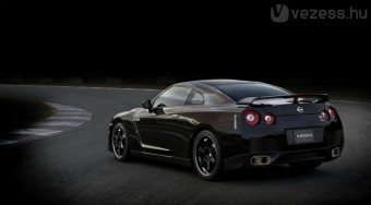 30 milliós Nissan Európának