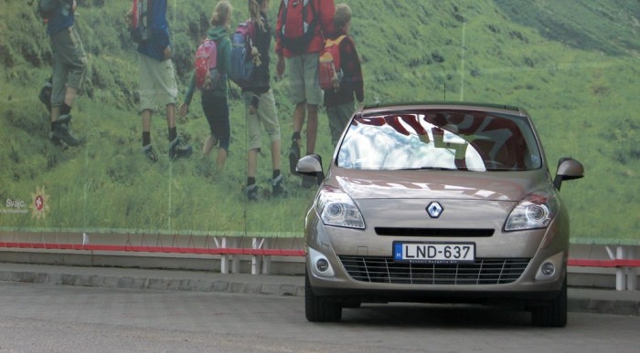A majdnem tökéletes családi autó 8 | Vezess Remek autó szolid kirándulásokhoz