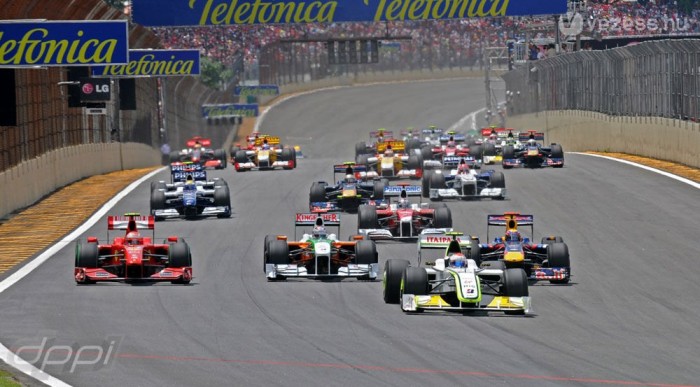 F1: Egy csapat még hiányzik