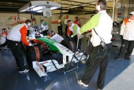 F1: A McLarené a második nap Jerezben 61