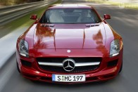 Márciustól hazánkban is kapható lesz az SLS AMG