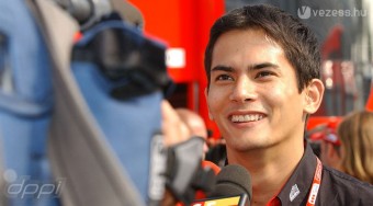 Minardi-pilótával erősít a Lotus