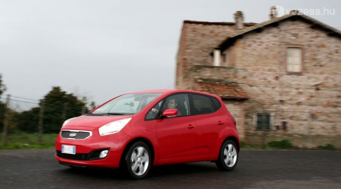 Vezettük: KIA Venga 8