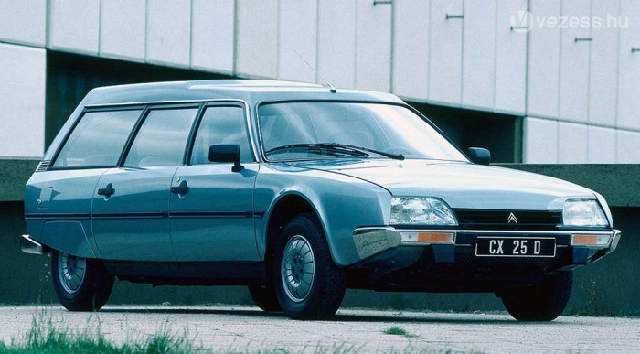 Mentőautónak is elég tágas a CX Break