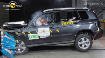 Ütközésvédelem nélkül is ötcsillagos a Mercedes GLK