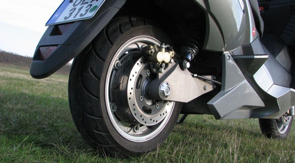 Brembo lassítja