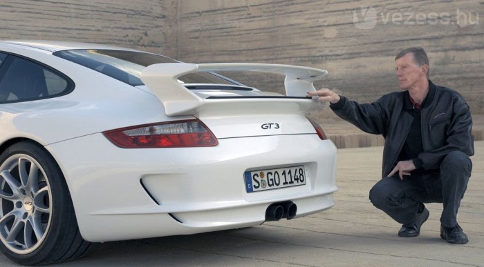 A 80-as évek óta a Porschénak dolgozik