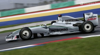 Főszponzort fogott a Mercedes!