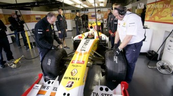 Tolonganak a Renault-nál