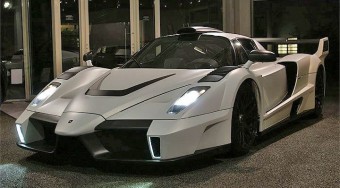 Vadászgép közútra