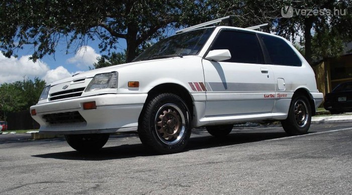 Nem stimmelt a Swift neve 7 | Vezess Ötajtós sportmodell is volt az első szériából