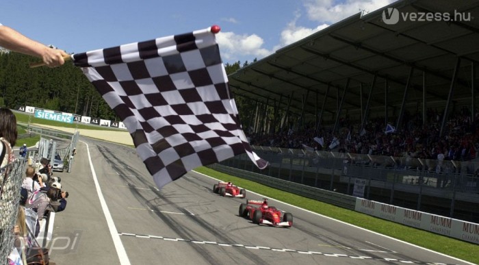 Nem egyszer kellett félreállnia Schumacher kedvéért 